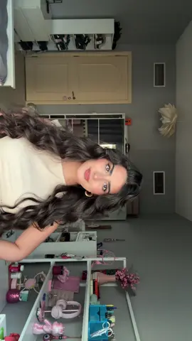 منو قلك منو؟؟ 🙄💗 #foryou #tiktokarab #dubai #riyadh #uae #oman #ArabTikTok 