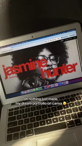 what would i do without @Canva like seriously 😮‍💨💖 #canvaportfolio #portfolio #photographyportfolio #ugcportfolio #ugc #phillyphotographer 