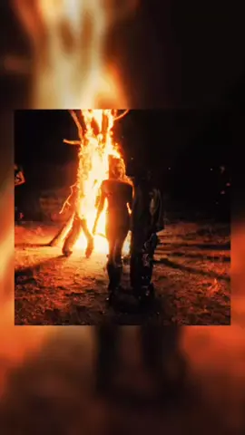 De hace tiempo te busco más no se ni donde💋❤️🖤👁#tusancho #fuerzaregida #fypシ゚viral #fyp #parati @JOP @Fuerza Regida 