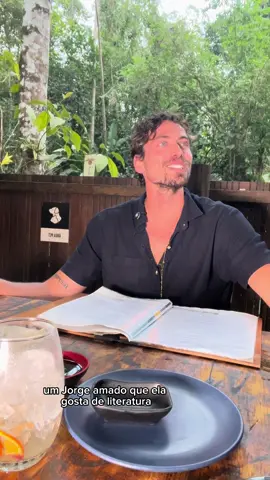 Tava me sentindo só em Ubatuba e pedi pra uma caiçara local libriana me levar pra conhecer a cidade !  Ela me levou no restaurante quintal do mar 📍 Avenida de Acesso, 538, Itamambuca, Ubatuba - SP