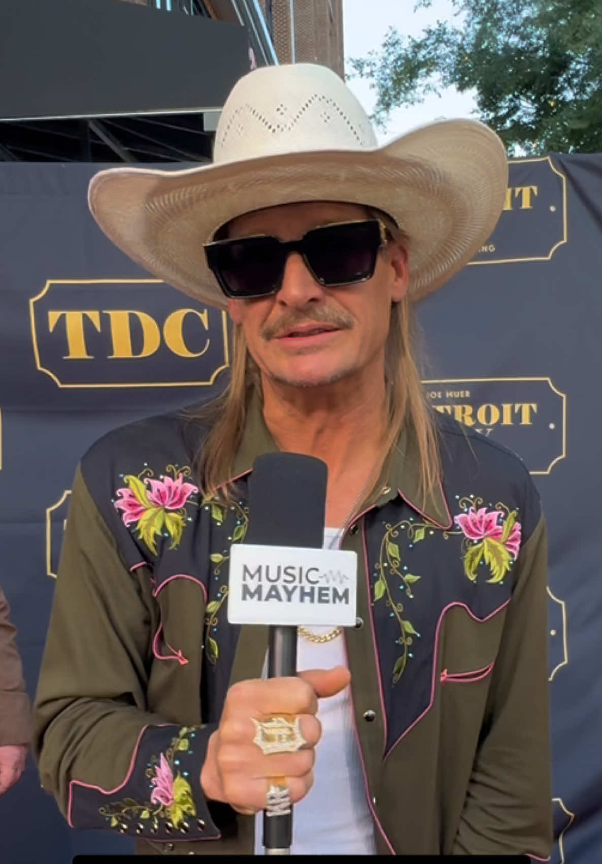 Kid Rock opened up about the incredible memorabilia that appears throughout @thedetroitcowboy in Nashville. The establishment includes letters from President Donald Trump, unseen photos, items from Johnny Cash, George Jones and Dolly Parton and so much more.  #KidRock #KidRocks #TheDetroitCowboy #Nashville #NashvilleTN #restaurant #steakhouse 