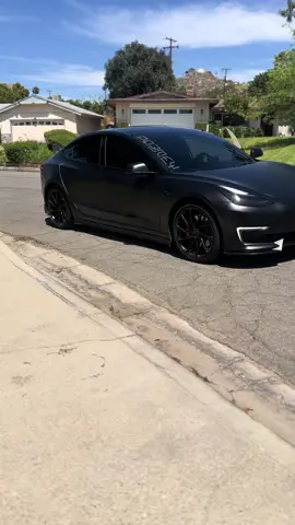 Yo it’s hot out this piece! #m3p #carslover #tesla #teslamodel3 