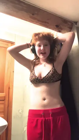 #wlw #wuhluhwuh #fakebody #im18 