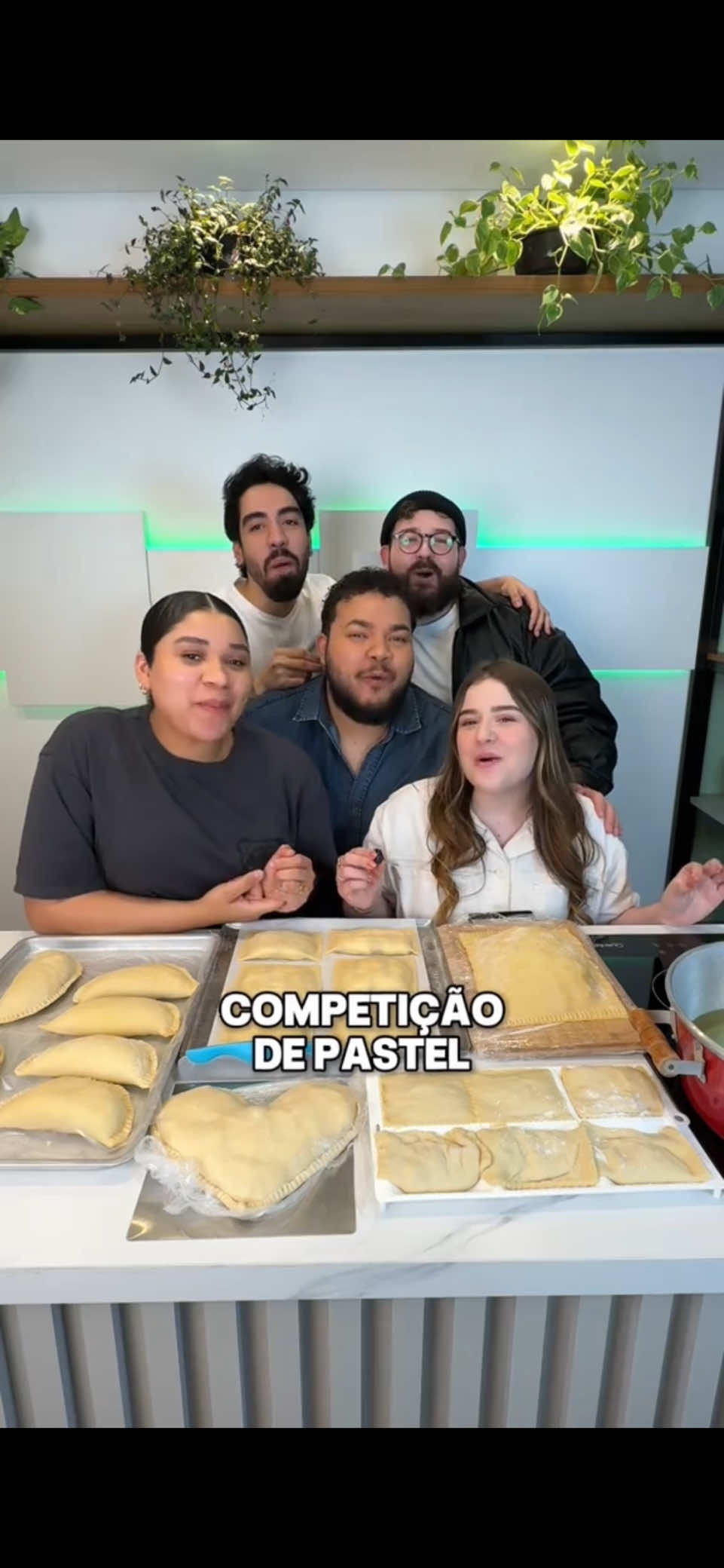 24hrs reproduzindo comidas do @Luiz Felipe Alves 💖 quero muito participar de um episódio da competição de comidas com vocês @RAIANA @Julio Cepe @Eloá🍋 @davirumao 🌟 #comida #comendo #receita 
