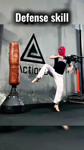 DEFENSIVE TORNADO KICK #kungfu #martialarts #Fitness #tutorial #selfdefense 