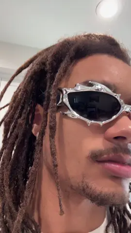 What fit you rockin these with 