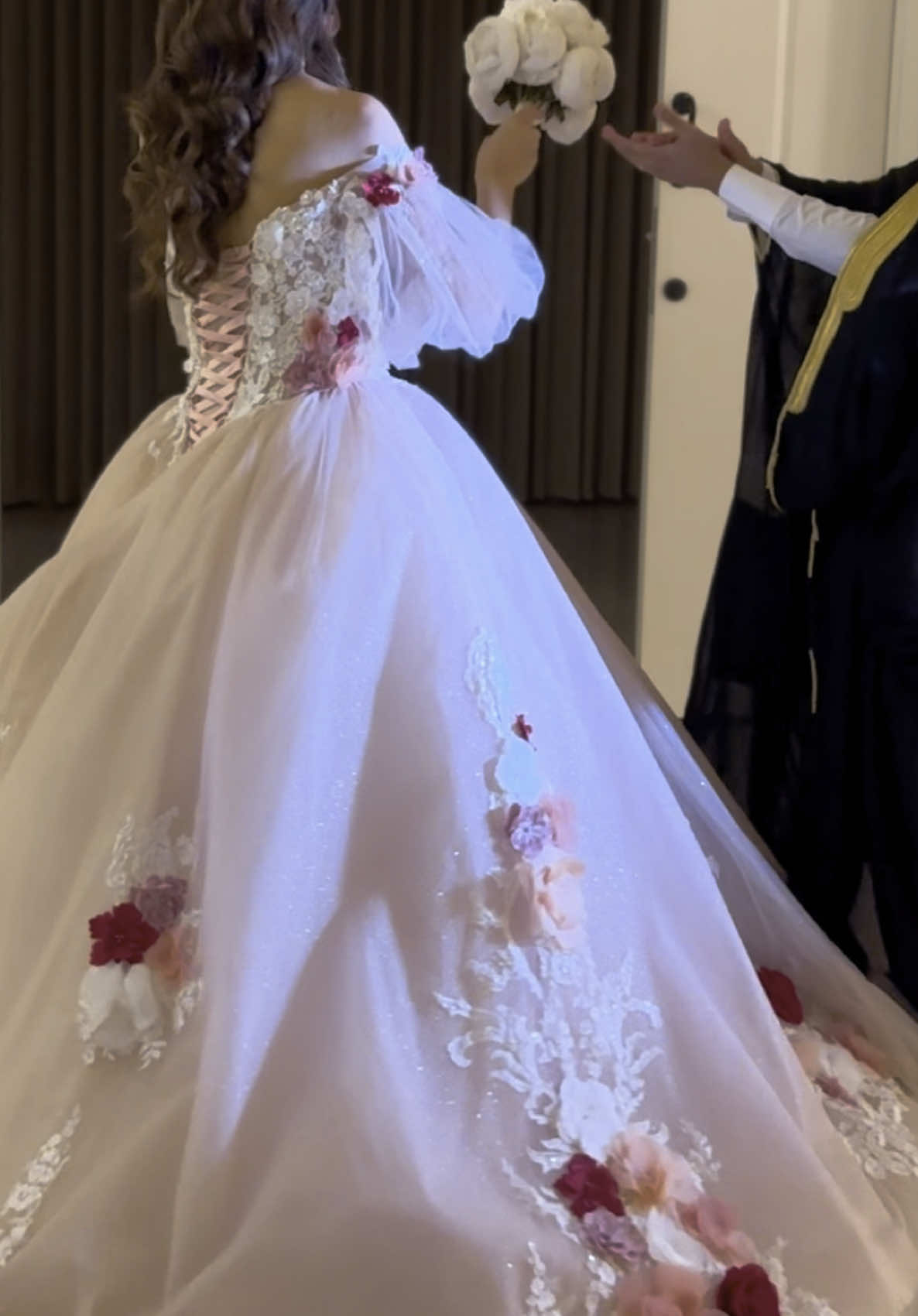 جمالهم 💕 #عقد_قران💍 #عرايس #عروس #زفاف #عمرو_دياب 