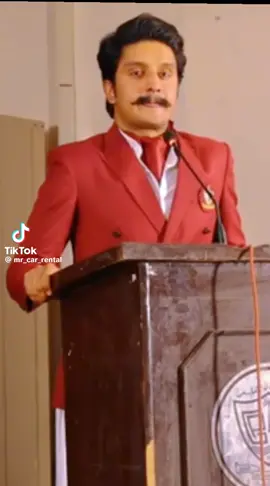اکبر شاہ—نام جتنا بارعب ہے لہجہ اور اعتماد اس سے کئی گنا با رعب! یہ صرف تقریر نہیں بلکہ ایک فنکارانہ اظہار ہے—پختہ دلائل، بھرپور خوداعتمادی اور علاقائی پنجابی لہجے کا حسین امتزاج۔دلائل کا اظہار اس قدر ٹھہر ٹھہر کر کیا گیا کہ سامع صرف سنتا نہیں، سراپا توجہ بن جاتا ہے۔ سنئیے زرا