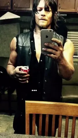 q gostosaa amg 🫦😍 #normanreedus #darlydixon  #darly #twd #thewalkingdead 