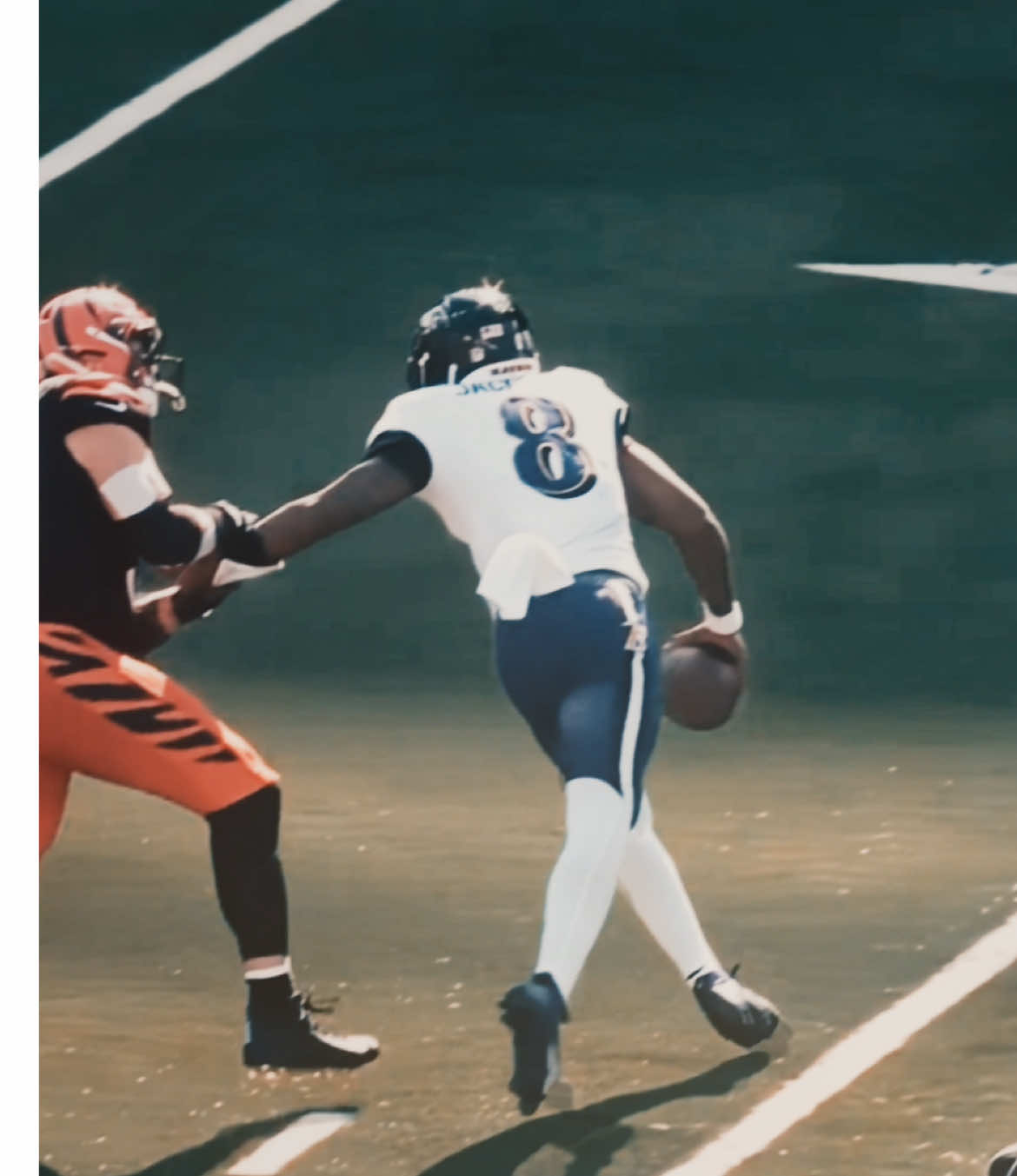 I’m lowkey feeling the no zooms effect to edits / rare Lamar edit (i know, rejoice) #lamarjackson #lamar #ravens #nfl #edit #fyp #foryou 