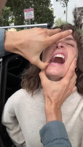 Put in new retainers today and theyre a little snug. #dental #boyfriend 