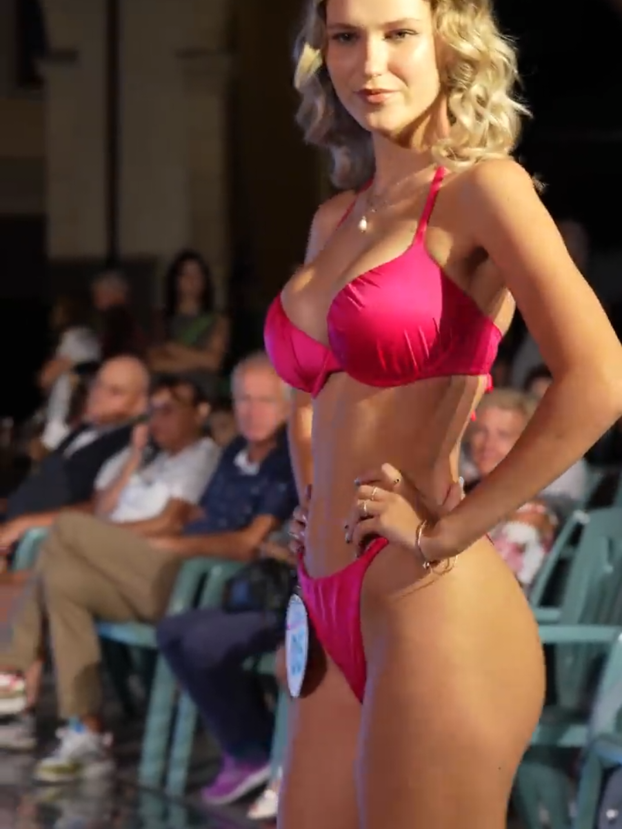 #madeinitaly🇮🇹👗 #suscribete #hermosa #fanlisiflex #model 