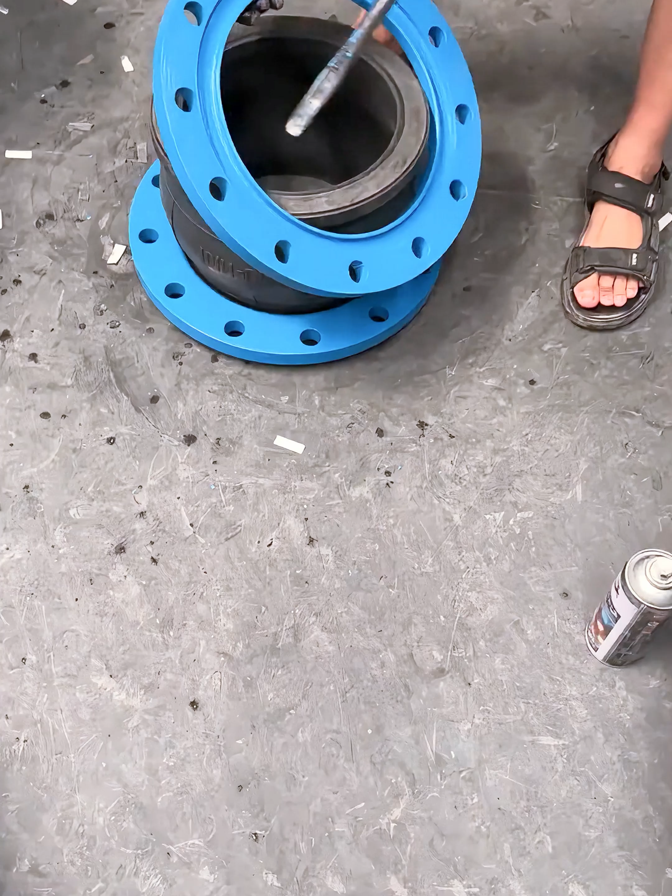 ✈️We offer Flanged Rubber Flexible Joints at competitive prices, with complete sizes. We welcome global agents and provide on-site inspection support.🎉 ☎️WhatsApp:+8619339378517 🌐Web:www.htzylinedpipes.com Ⓜ️E_mail:neil@htzylinedpipes.com #flange #flangesize #flanges #pipe #joint #pipeline #fittings #smls #pipefitting #Reducer #liningTeflon #factory #valve #Accessories