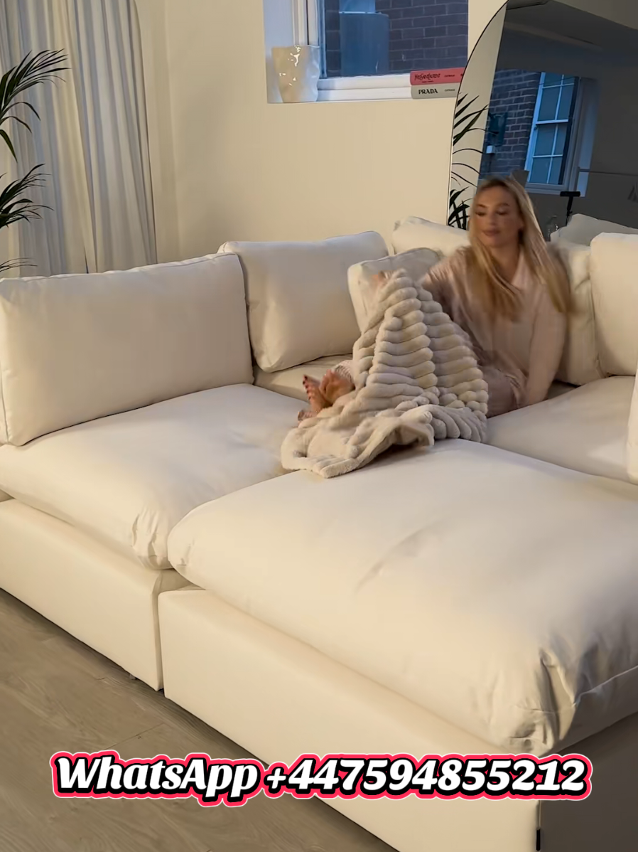 Upto 70% off all sofa's with free home shipping 🚢 & next day delivery all over UK  🇬🇧  Contact for WhatsApp for more details +447594855212 #tiktokuk🇬🇧 #foryoupage❤️❤️ #viralvideos #tiktokviral #dontunderreviewmyvideo #tiktokcreator #foryou 