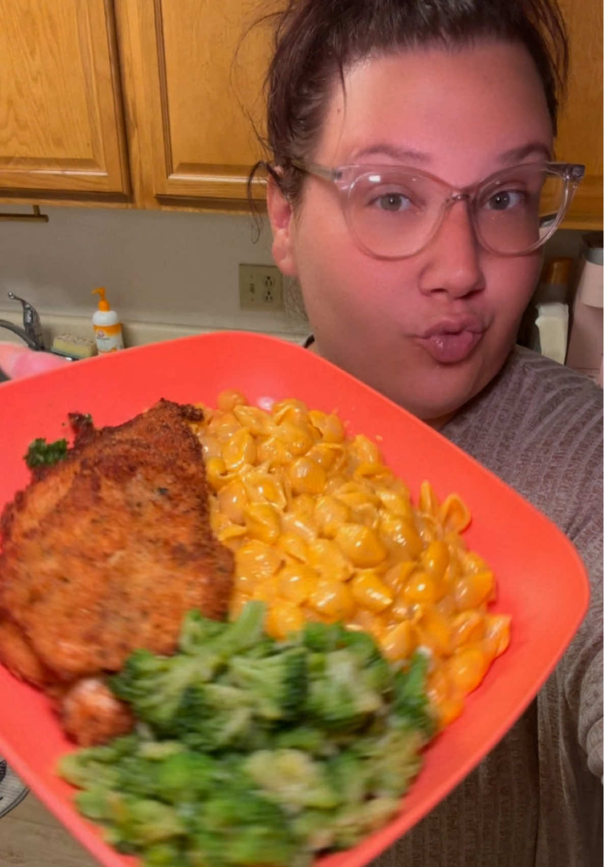 Busy day after work 🥰 so glad its almost Friday!!! #my5to9 #5to9afterthe9to5 #spendthedaywithme #Vlog #ditl #nitl 