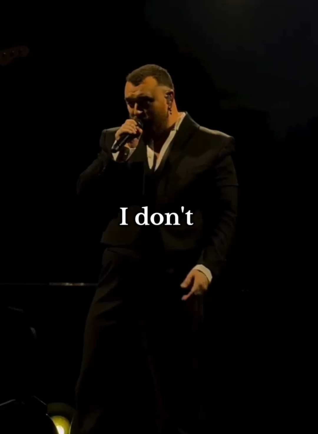 Fire on fire - Sam Smith #lyricsvideo #lyrics_songs #samsmith #samsmithunholy #fireonfire 