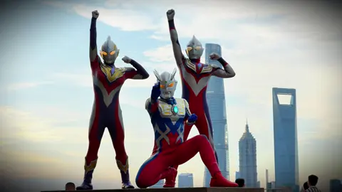 We are a team of three! #ultraman #cos 