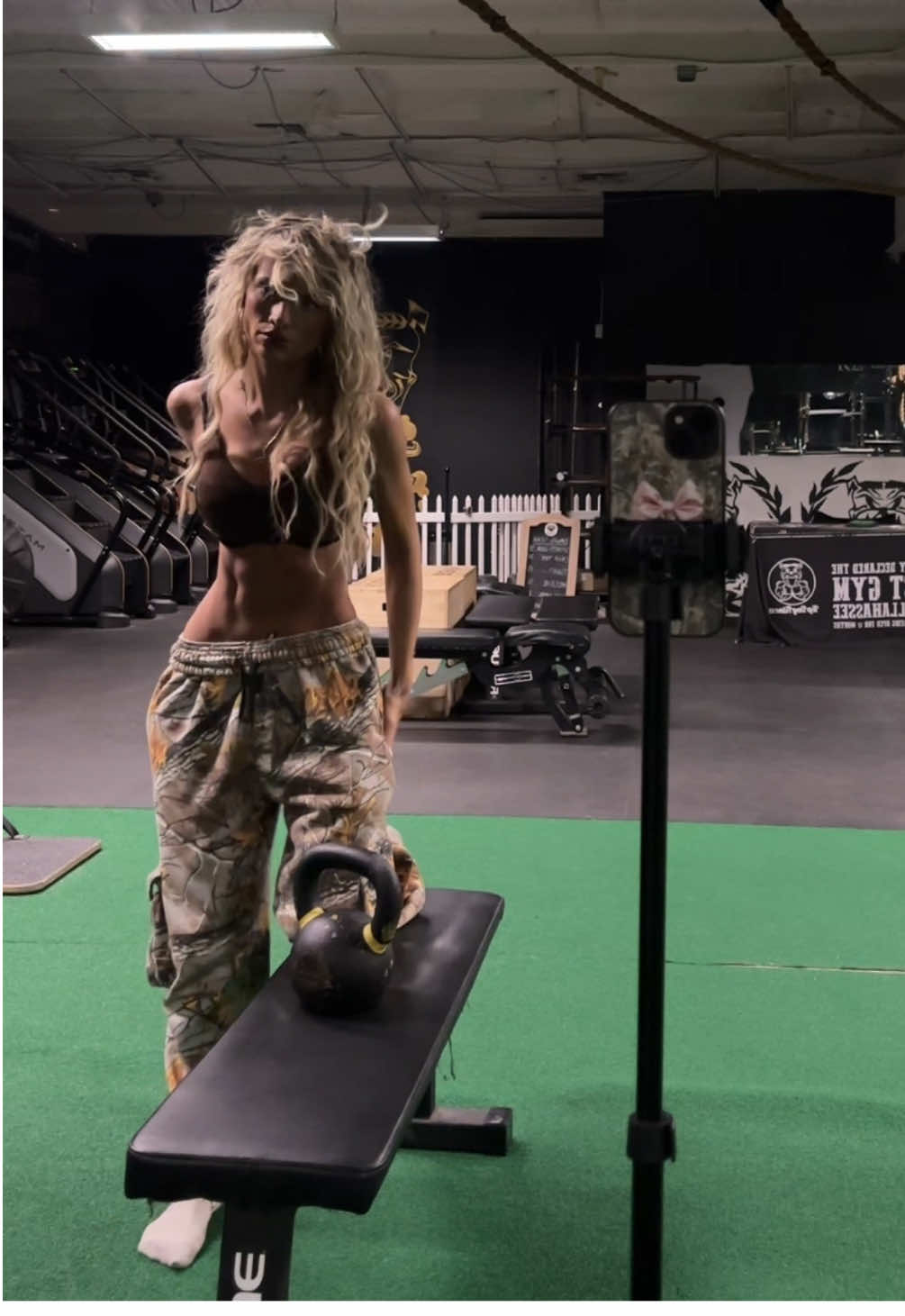 #gym #GymTok #workoutroutine #fyp #abs #hourglass #gymgirl 