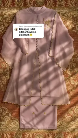 Membalas @arsipbysecretwarna mauve gak kalah cantik #kebayabordir #setelanrok #oneset #kebaya #kebayawisuda 