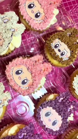 Got to make these super cute Labubu cupcakes before my flight! Obsessed! 🥰 #cupcakes #labubu #labubucupcakes #nycbaker @Labubu 