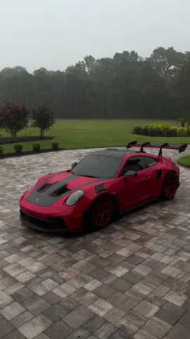 #porche #gt3rs #gt3rsweissach #gt3rsporsche #gt3rs911 #gt3rs992 #guardsred #pyroredwheels #supercar #carsoftiktok #dreamcar #carbonfiber #fyp #viral #carspotting #carscene #foryoupage 