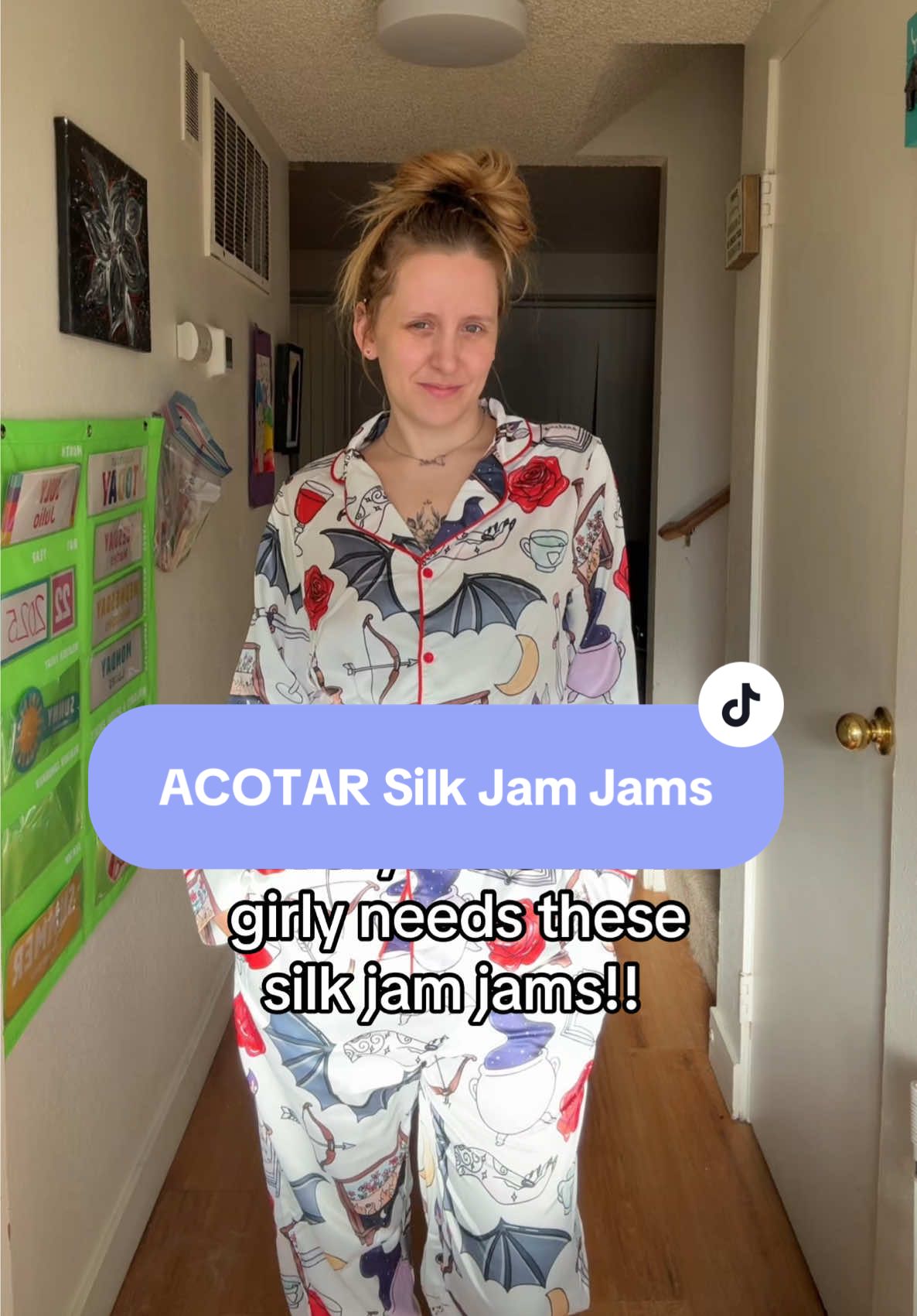 It’s the pockets for me! #fyp #ACOTAR #silkpajamas #tiktokshop #BookTok #lilmama224 #foryou 