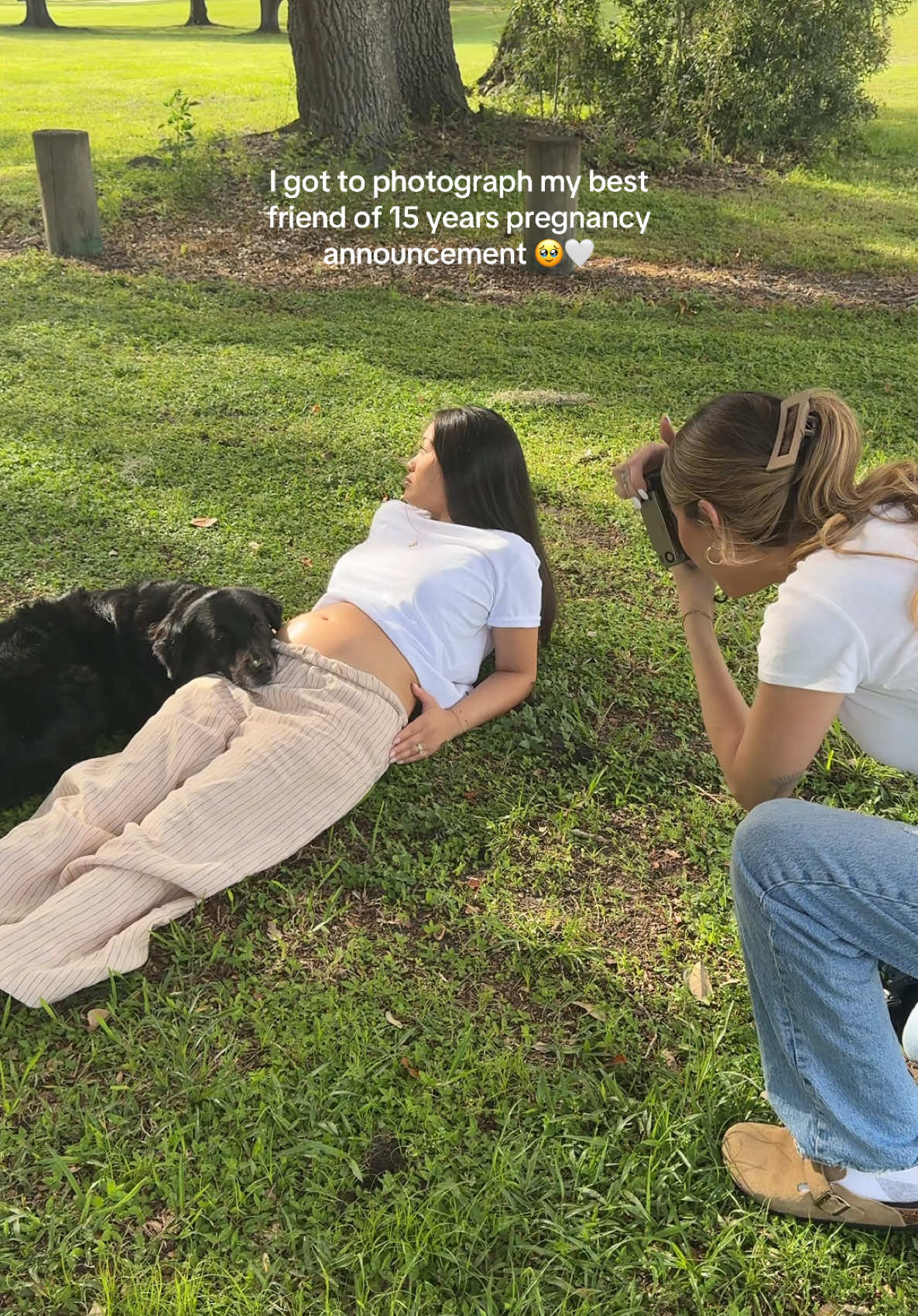 Can’t wait to have another bestie 🫶🏼👶🏻#photographer #floridaphotographer #tampaphotographer #maternityphotoshoot #pregnancyannouncement 