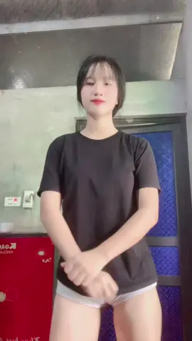 Thêm nha 😂#xuhuong #xuhuongtiktok #fyp 