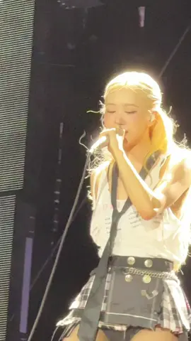 Toxic til the end ~ Rose’ #blackpink #rose #toronto #fyp 