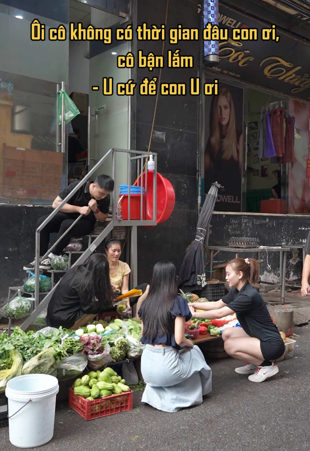 - Phòng tập bên con có gì mà cô phải chọn - “Việc gì khó có Leo”, thượng đế cứ để con . . . #leo #leofitness #leofitnesscenter #leo165thaiha #Fitness #gym #gymleo #thehinh #tapgym #dongluc #suckhoe #songkhoe #tiktok #xuhuong #fyp #trending #capcut#thaiha #dongda 