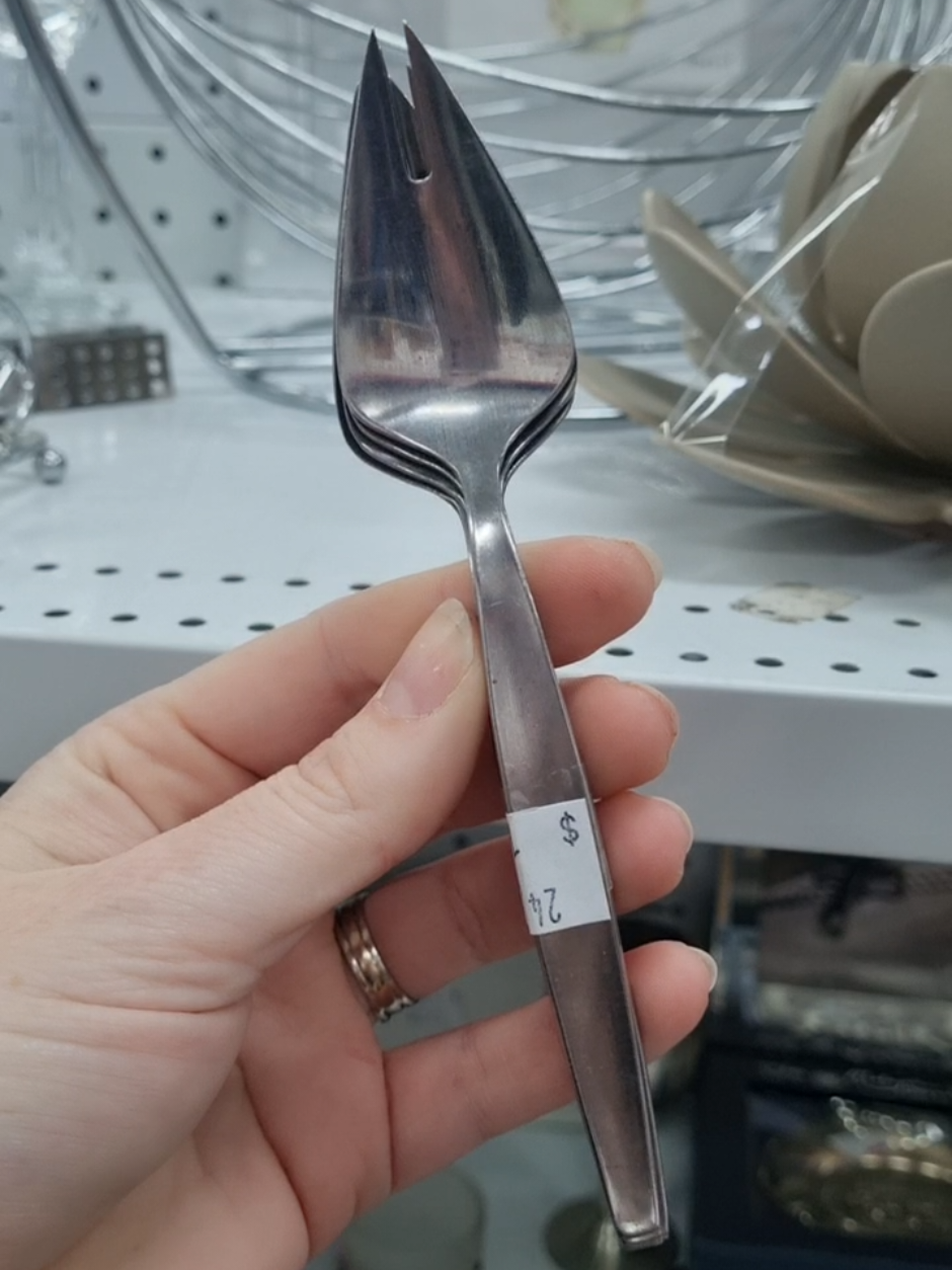 What are these for?? #tism #spoontok #spoon #spectrum #thrift 