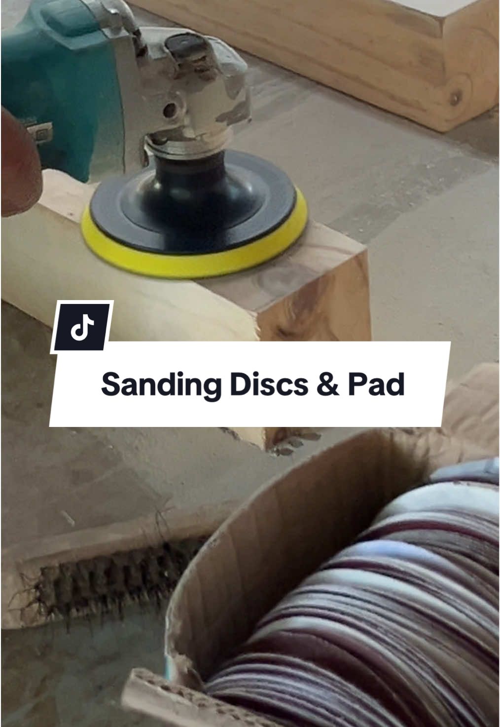 Sanding Discs & Pad (Disclaimer: price may vary once the promo ends!) #sandingdiscs #sandingdisc #sandingpaper #sandpaper #velcrosandingdisc #woodworker #woodworks 
