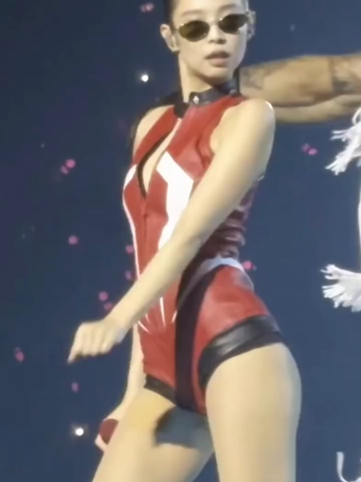 Jennie #shorts #trending #kpop #trend #lisablackpink #blackpink