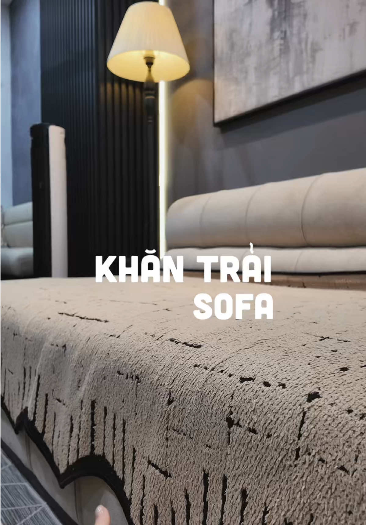 Bộ sofa màu kem - đẹp nhưng dễ bẩn nha.,, luôn phải dùng khăn trải đó..☕️ #momitrendii#homedecor#nhadep#khantrai#sofa