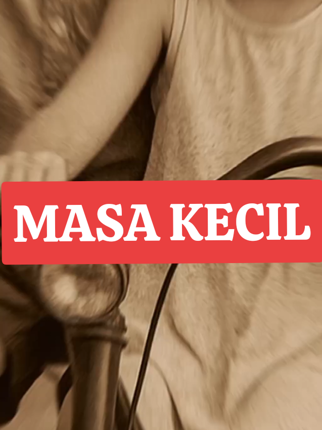 Kadang… yang tersisa dari masa kecil hanyalah kenangan. Waktu tak bisa kembali, tapi hati masih bisa merasa hangat saat mengingatnya. 📽️ Kalau kamu juga rindu masa itu, share video ini & tag teman masa kecilmu 🧸✨ #KenanganMasaKecil #LaguMandarin #Nostalgia #FYP #MasaKecilBahagia #往事只能回味 #laguklasikmandarin #CintaMasaLalu #TikTokMandarin #ViralMandarin #LirikMandarin
