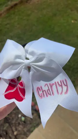 The cutest school bow🍎🎀 #fyp #art #paint #bow #hairbow #school #backtoschool #fypシ #foryou 