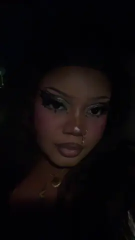 @DanessaMyricksBeauty never misses 😭😭 do you see my eyes!??