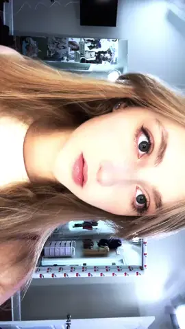 que haces si me tienes así de cerca? #funny #blonde #foryou #cutegirls 