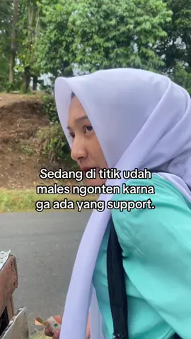 Cape bgt sama komenan kalian yg negatif2,padahal aku udah ga bikin sindiran lagi,kata2 yg aku bikin sekarang juga baik2 aja,tapi kenapa masih di hujat??,kalian mau nya apa??