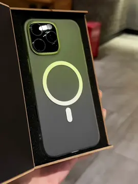 Ốp mỏng nhẹ #smilecase #oplungdienthoai #oplungiphone #opxinh #oplungchongsoc #oplungtrongsuot #oplungmagsafe 
