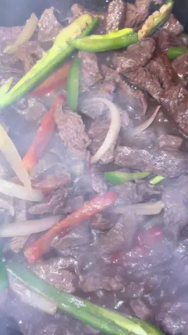 ጥብስ #ethiopian_tik_tok #ethiopianfood #ethiopia #habesha #fyp #injera #ጥብስ #habeshafood #tibs #ኢትዮጵያ_ለዘለዓለም_ትኑር🇪🇹🇪🇹🇪🇹 