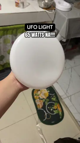 Maliwanag ang buhay hahahah #ufolight #ufolights #ufolightbulb #65wattslightbulb 