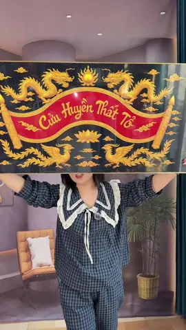 khung tranh cửu Huyền Thất tổ đang có trợ giá tốt lắm ạ