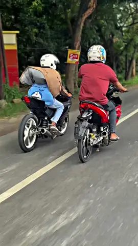 Pesona laki-laki dengan motornya 👌 #starasociety #starastyle #mxkingmalaysiastyle #capcut #thailandstyle #fyp 