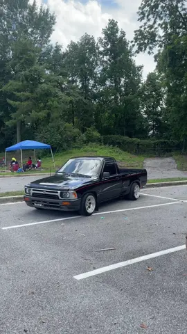 A lil edit for @Eduardo #toyota #toyotapickup #22re #minitruck #minitruckin #minitrucks #lowtrucks #trucks #
