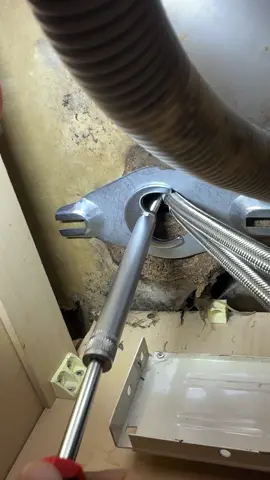 How to plumb a new kitchen sink tap on a rotten work top! #asmr #asmrsounds #learn #foryou #mmplumber #viral #plumbing #toolbag #pipes #tools #cleancopper #plumbertools #pressfit #soldering #copper #handtools #work #DIY #howto #plumber #tips #hack #reels #handyman #plumero 