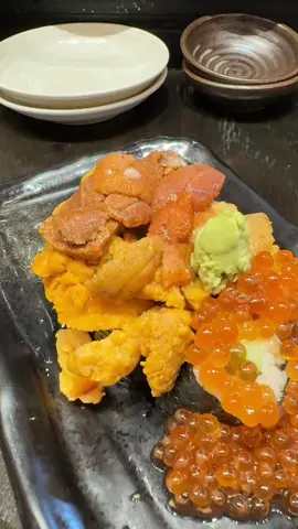 #japan #osaka #gokaitachizushi #sushi #japanesefood #เที่ยวรอบโลก #คนไทยชอบเที่ยว #อูนิ #ikura #otoro 