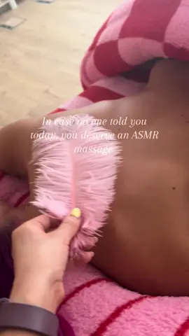 Glasgow and Livingston ASMR massage 🎀 #asmr #asmrmassage #asmrcommunity #hairplay #massage #backscratches #glasgow #relax #sleepy #sleepy #asmrtiktoks #asmrvideo #relaxation #asmrtriggers #SelfCare #asmrtingles #fyp 