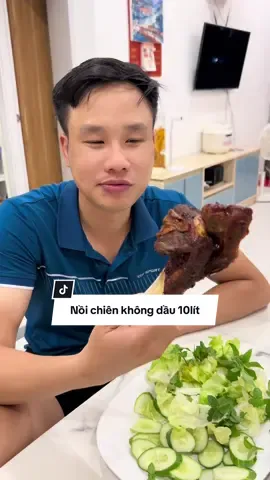 Nay em đãi mấy bố con Bữa ăn rẻ tiền nhưng cực kì hấp dẫn như nhà hàng các bác ạ #cuocốcngxaque #noichienkhongdau 