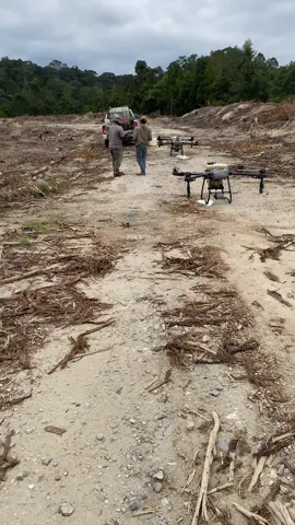 Upin ipin beraksi kembali  #djiagras #dronespraying 
